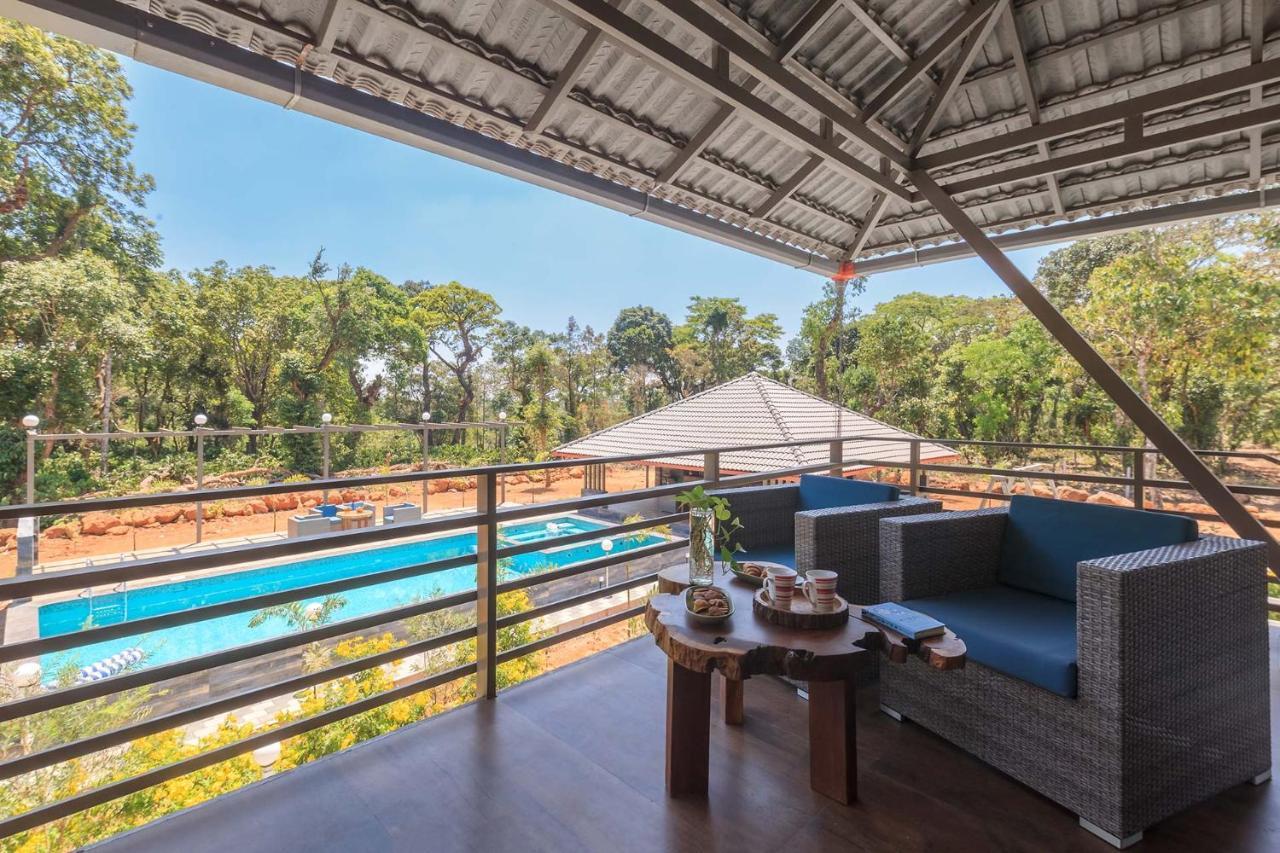 Coffee & Mist Luxury Villa- Comp Breakfast, Pool, Lounge, And Coffee Estate By Stayvista マディケーリ エクステリア 写真